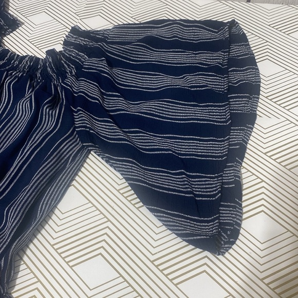 Abercrombie & fitch top - Picture 3 of 8